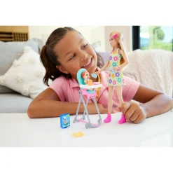 Barbie Skipper  Babysitters Inclusief Pop En  Speelset