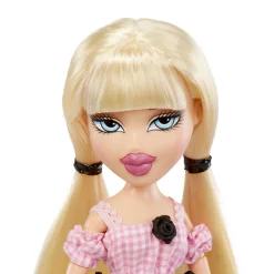 Bratz Goin Out! Doll Cloe