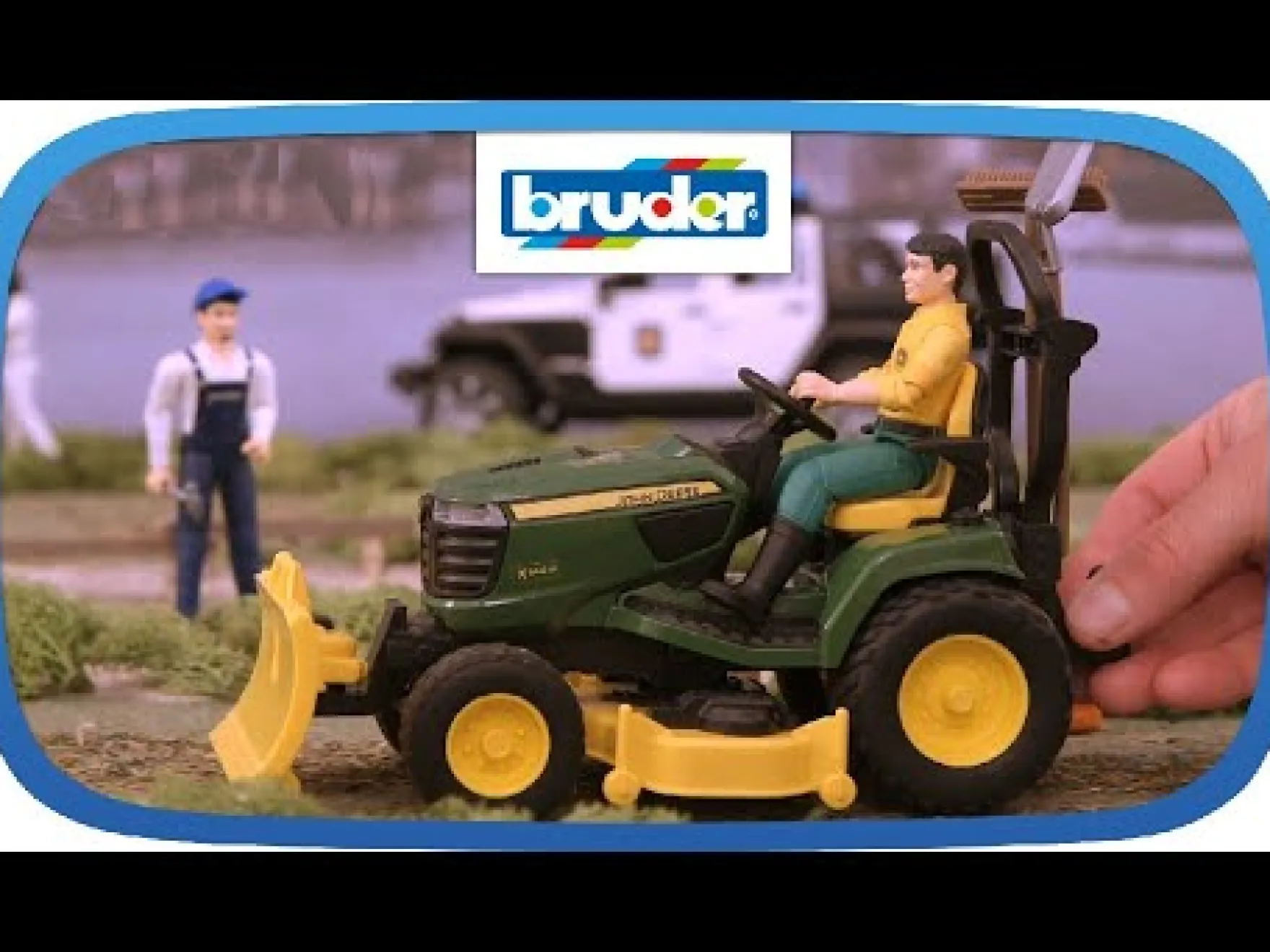 Bruder Figuur Tuinman Met Zitgrasmaaier Met Aanhanger