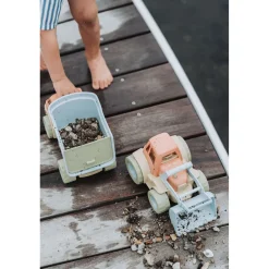 Dantoy truck in giftbox bio