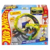 Hot Wheels city nemesis snake fuel station