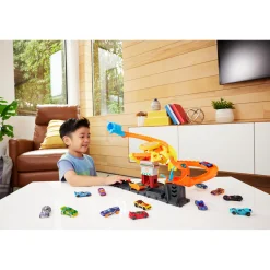 Hot Wheels city pizza slam cobra attack