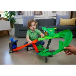 Hot Wheels monster track sharks vs dino  dragon trackset