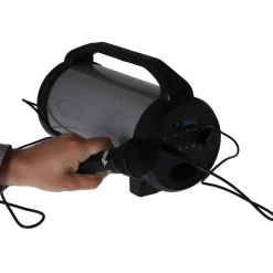 Idance party speaker cyclone met microfoon