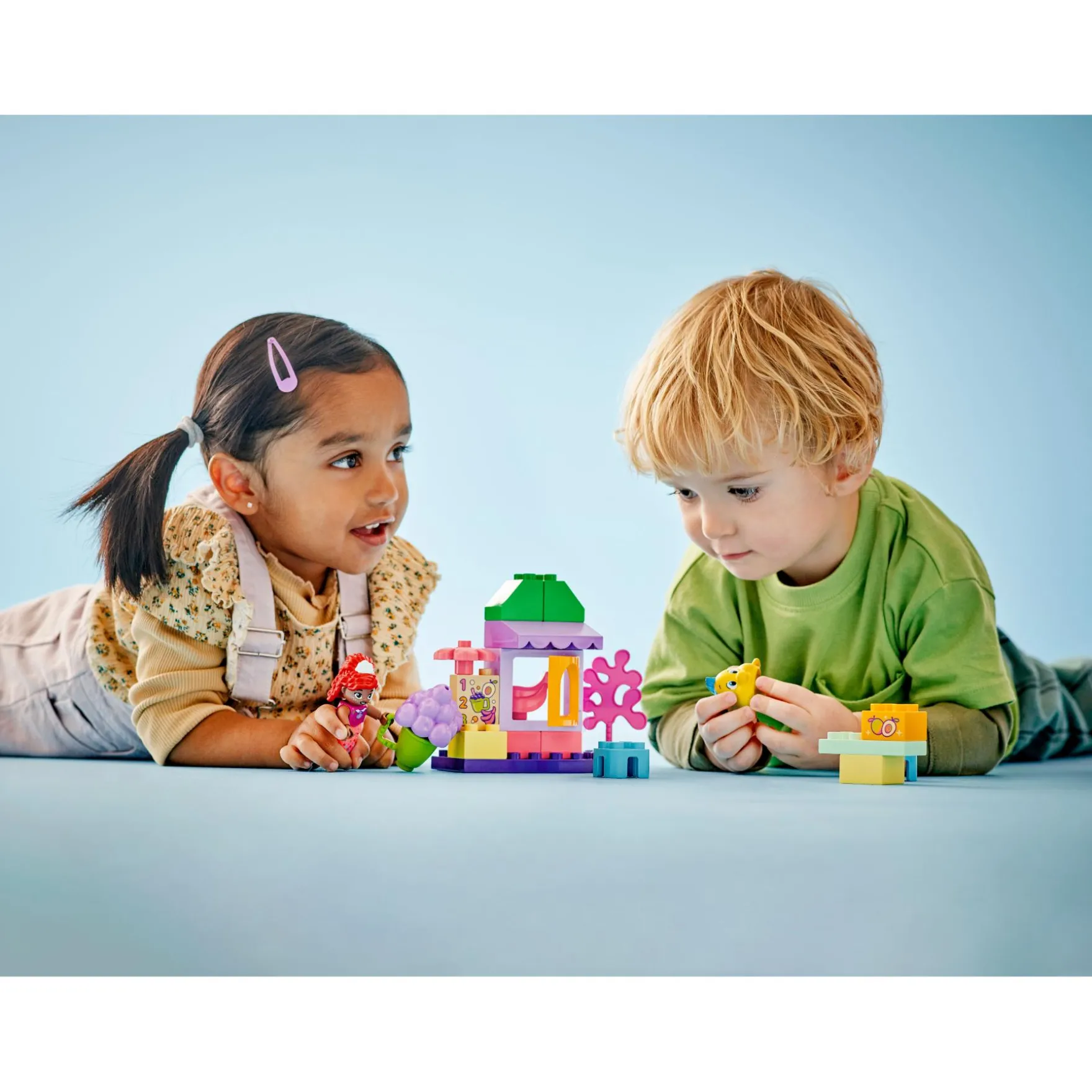 LEGO 10420 DUPLO Disney Kraampje Van Ariël En Botje