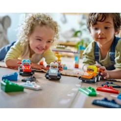 LEGO 10445 DUPLO F1 team racewagens en coureurs