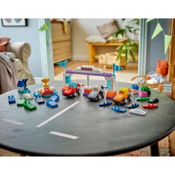 LEGO 10445 DUPLO F1 team racewagens en coureurs