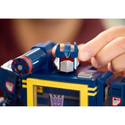 LEGO 10358 Icons Transformers: Soundwave