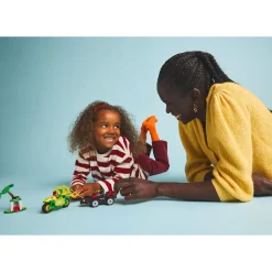 LEGO 11198 Spidey Spin en Electro achtervolging  met dinosaurusvoertuigen