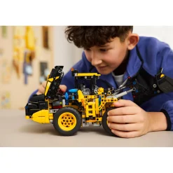 LEGO 42209 Technic Volvo L120 Electric Wiellader