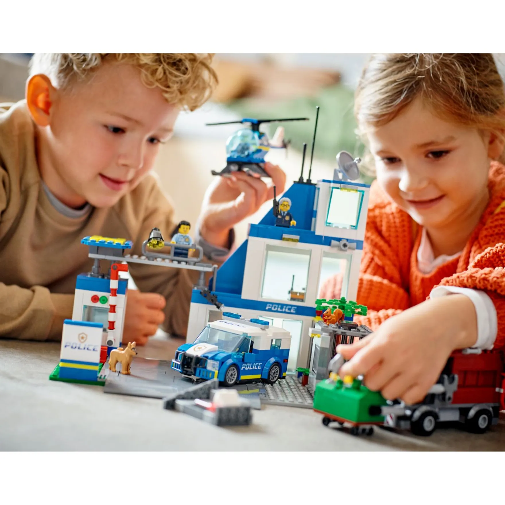 LEGO City 60316 Politiebureau