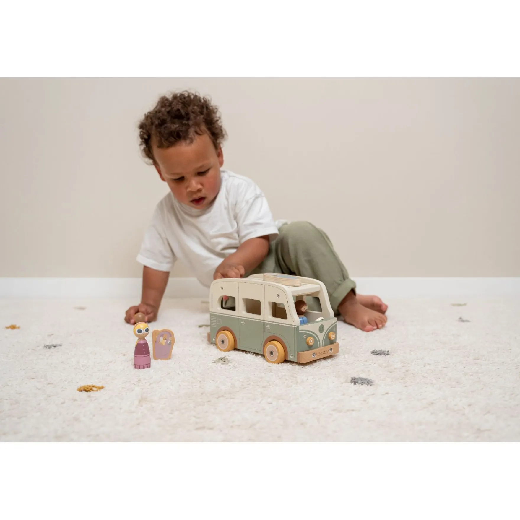 Little Dutch Vintage Camperbus Met Gezin