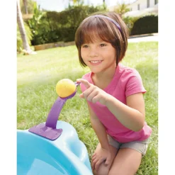 Little Tikes spinning seas water table