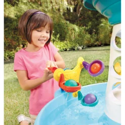 Little Tikes spinning seas water table