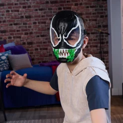 Marvel Spiderman Venom versus Feature mask