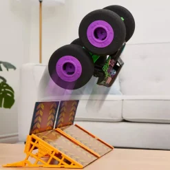 R/C Monster Jam 1:16 Grave Digger Ramp Champ