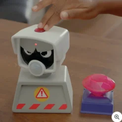 Spel beat the camera