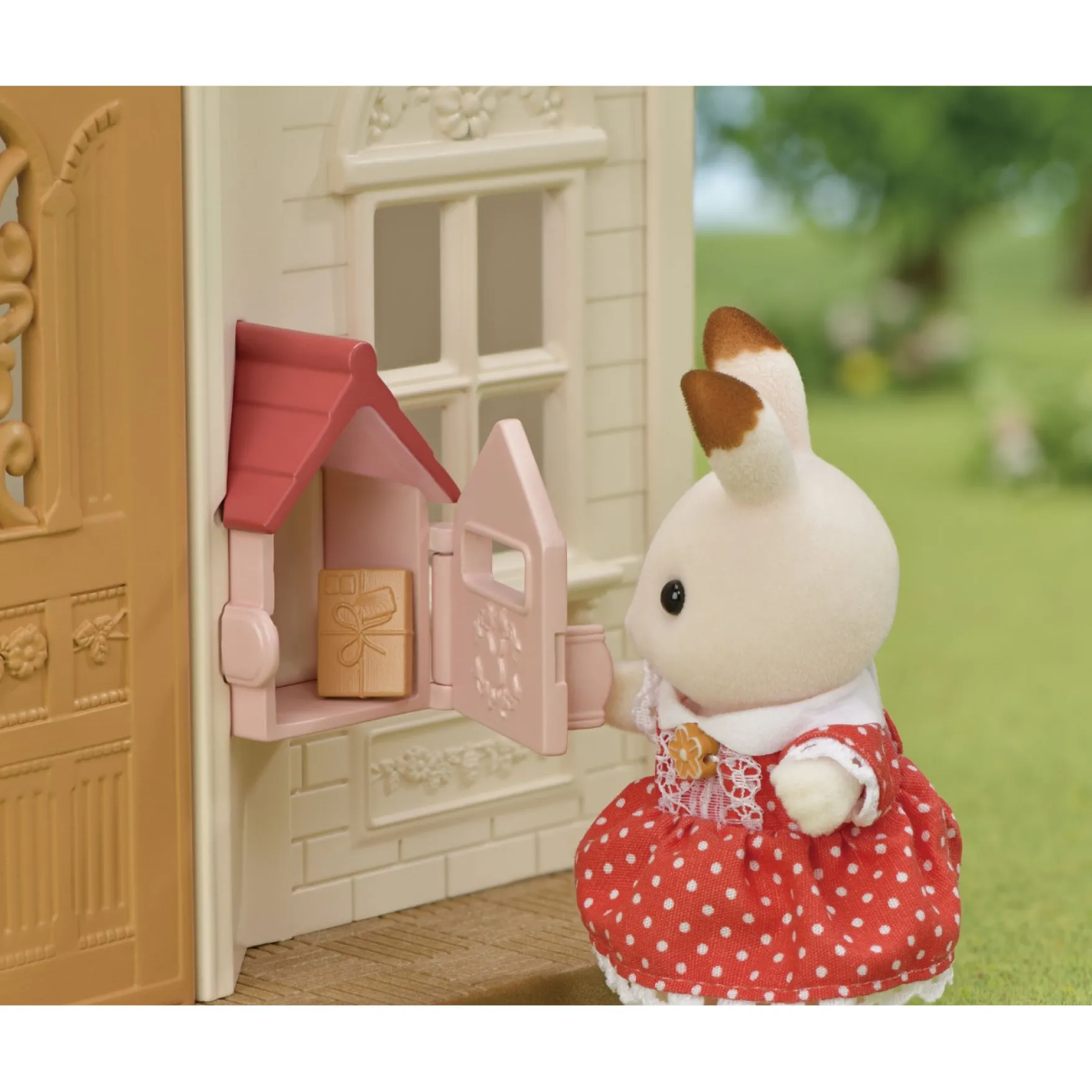 Sylvanian Families 5567 New Red Roof Cosy Cottage Starter Home