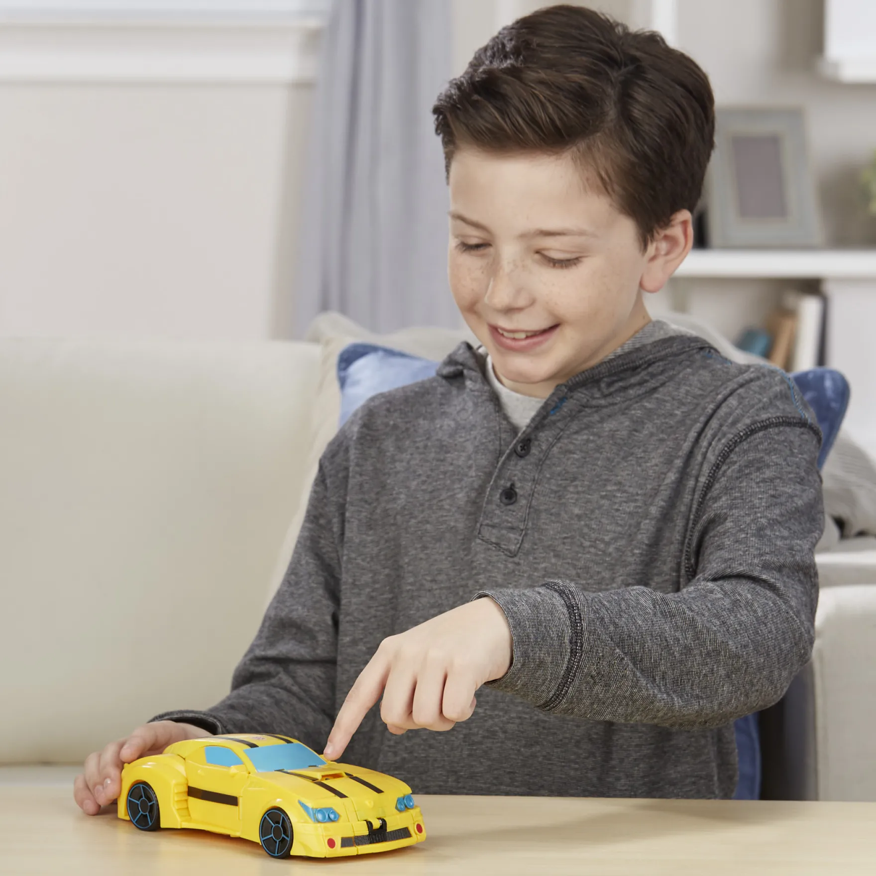 Transformers Bumblebee Cyberverse 1 Step